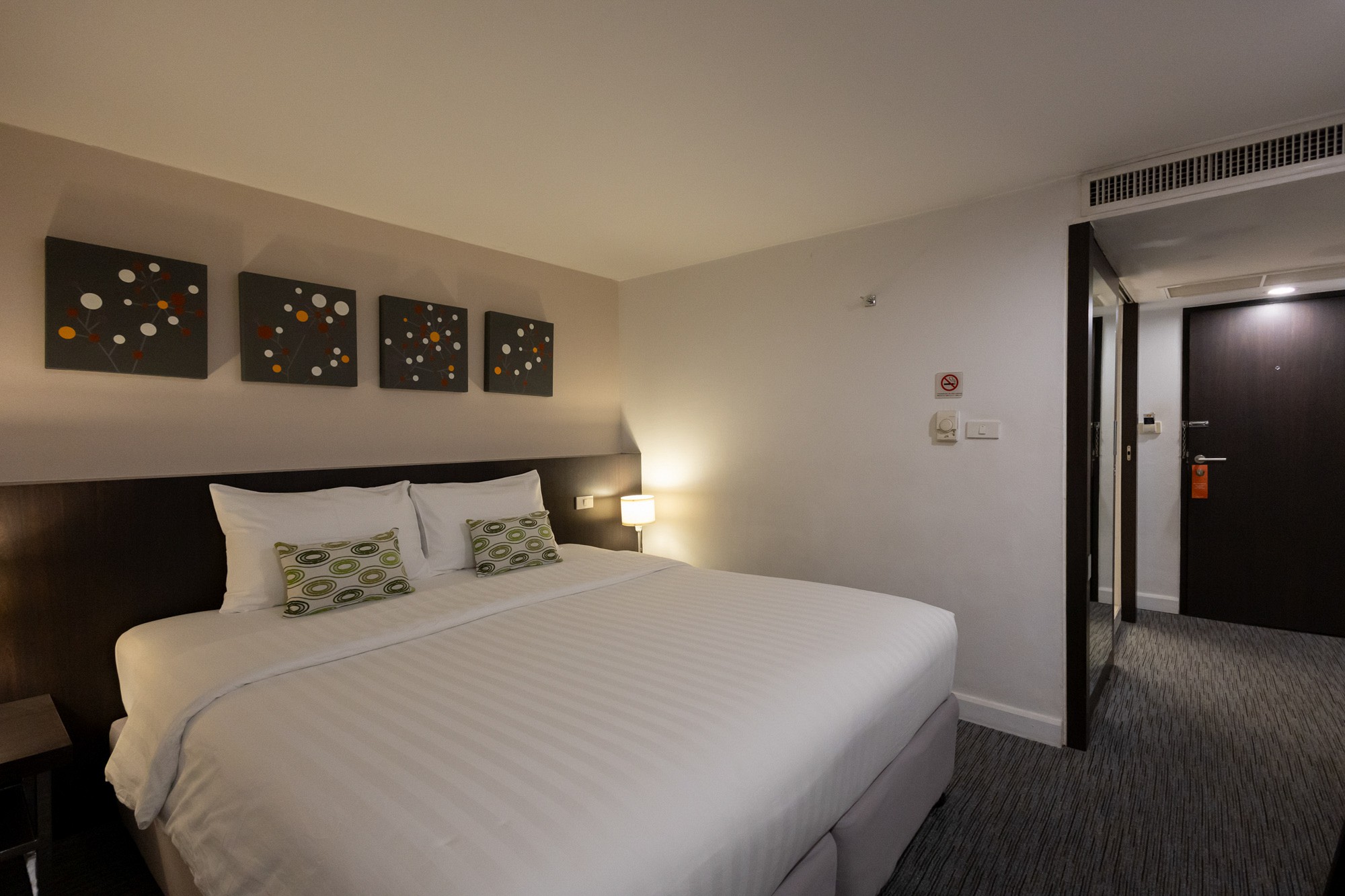 Standard  King or Twin Room